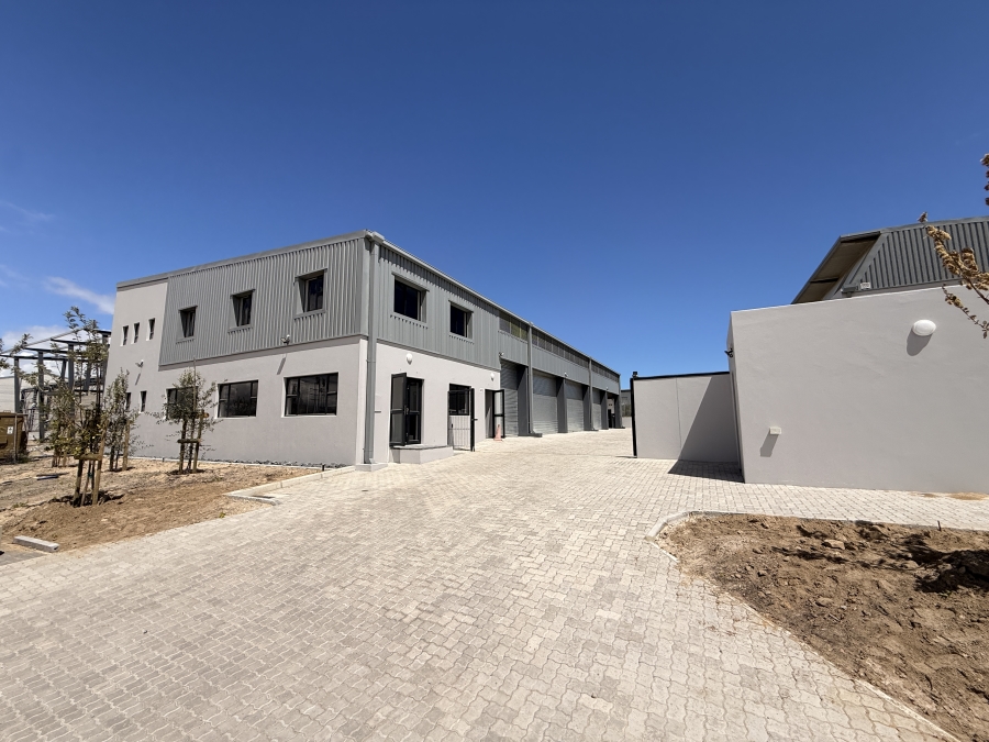 To Let Commercial Property for Rent in Rivergate Western Cape